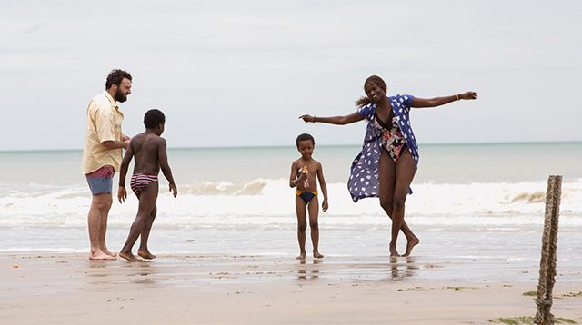 <strong>En vidéo : UN PETIT FRÈRE, un émouvant triptyque familial</strong>